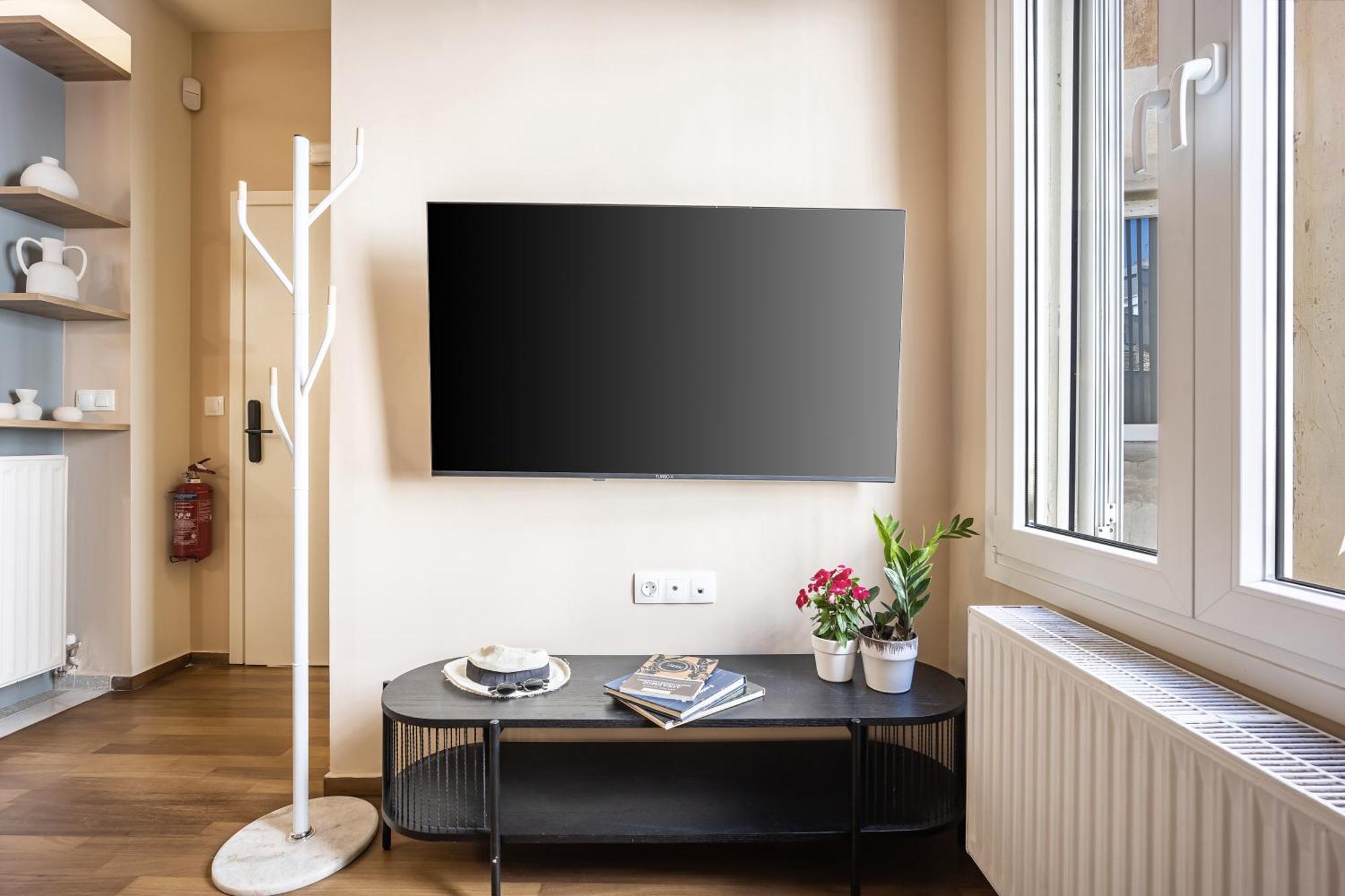 Oasis Athens - Boutique Suites Экстерьер фото